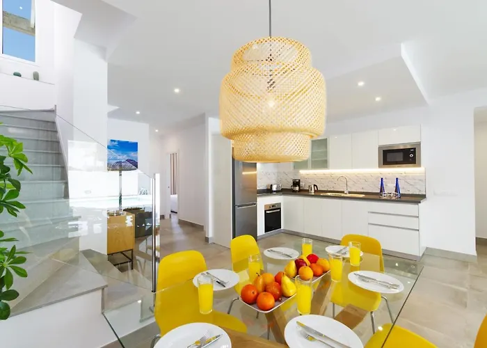 Andrea Del Mar By Puerto Calero