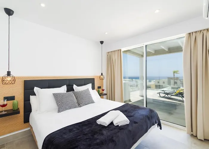 Andrea Del Mar By * 푸에르토카레로